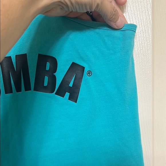 Size Medium (Marvelous) Zumba Fitness Sleeveless Tank Top - Picture 7 of 8